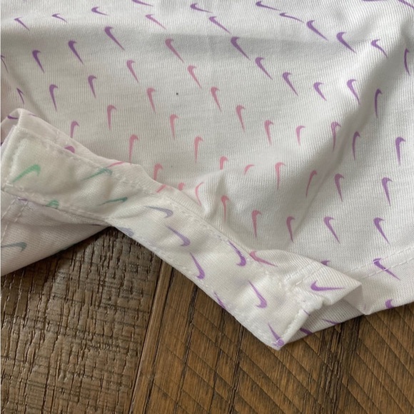 Nike Baby Romper - Picture 2 of 3